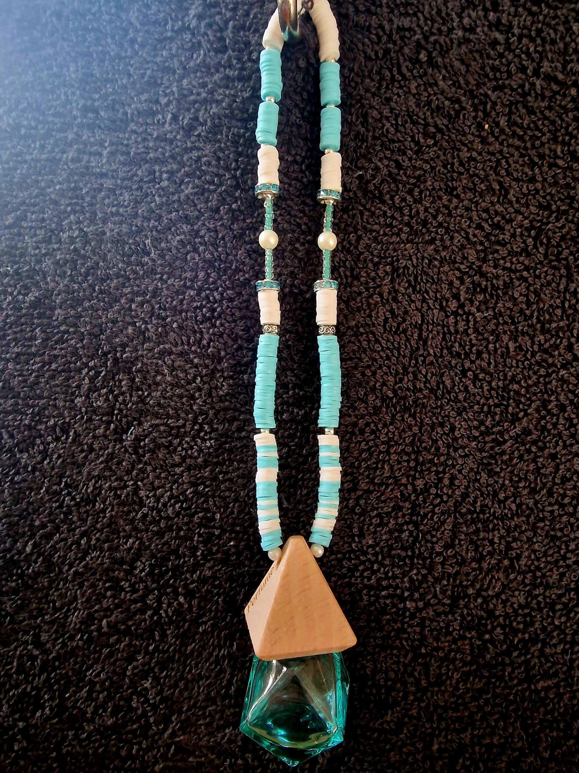 Autoparfumhanger met kralen