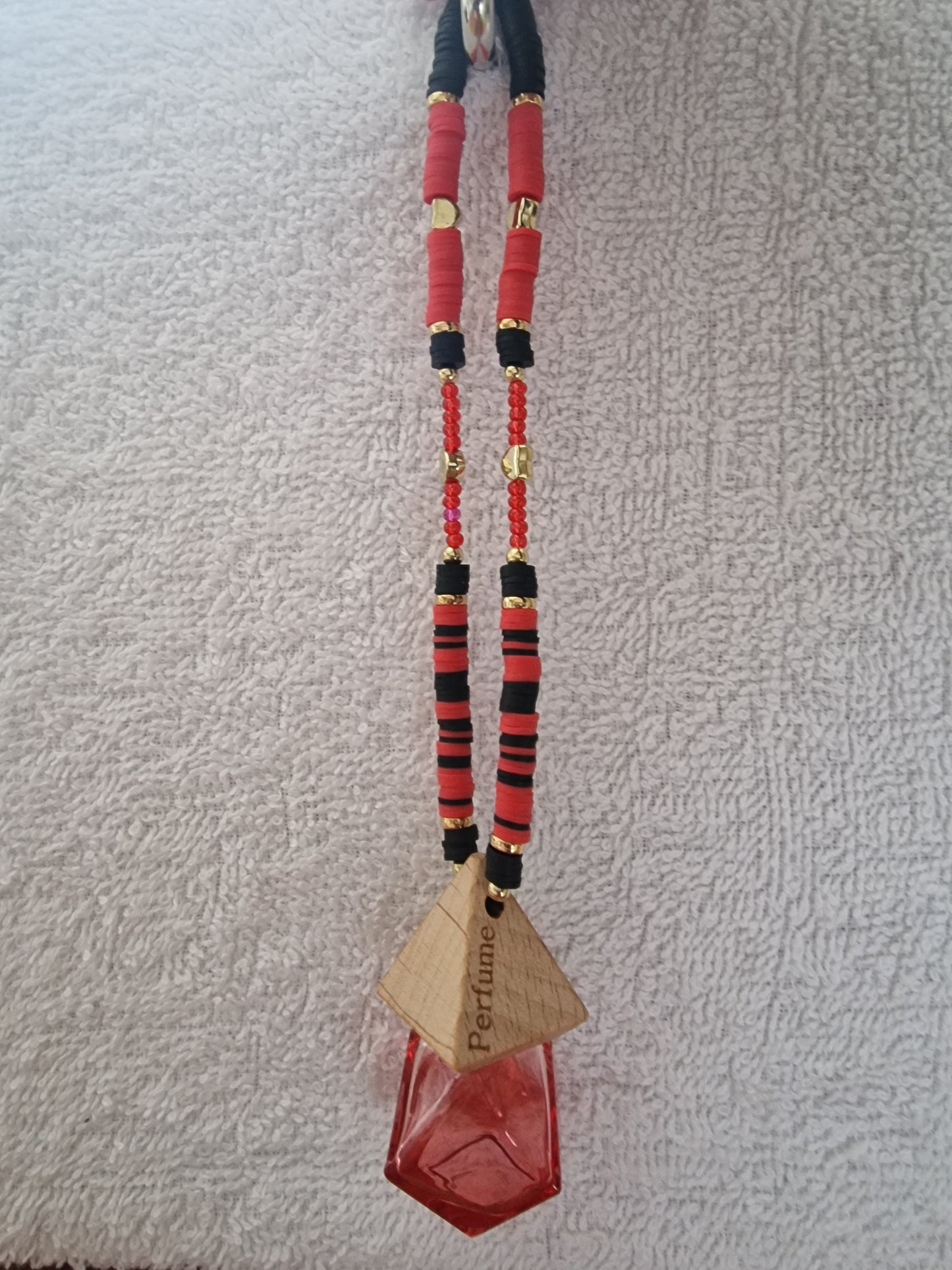 Autoparfumhanger met kralen