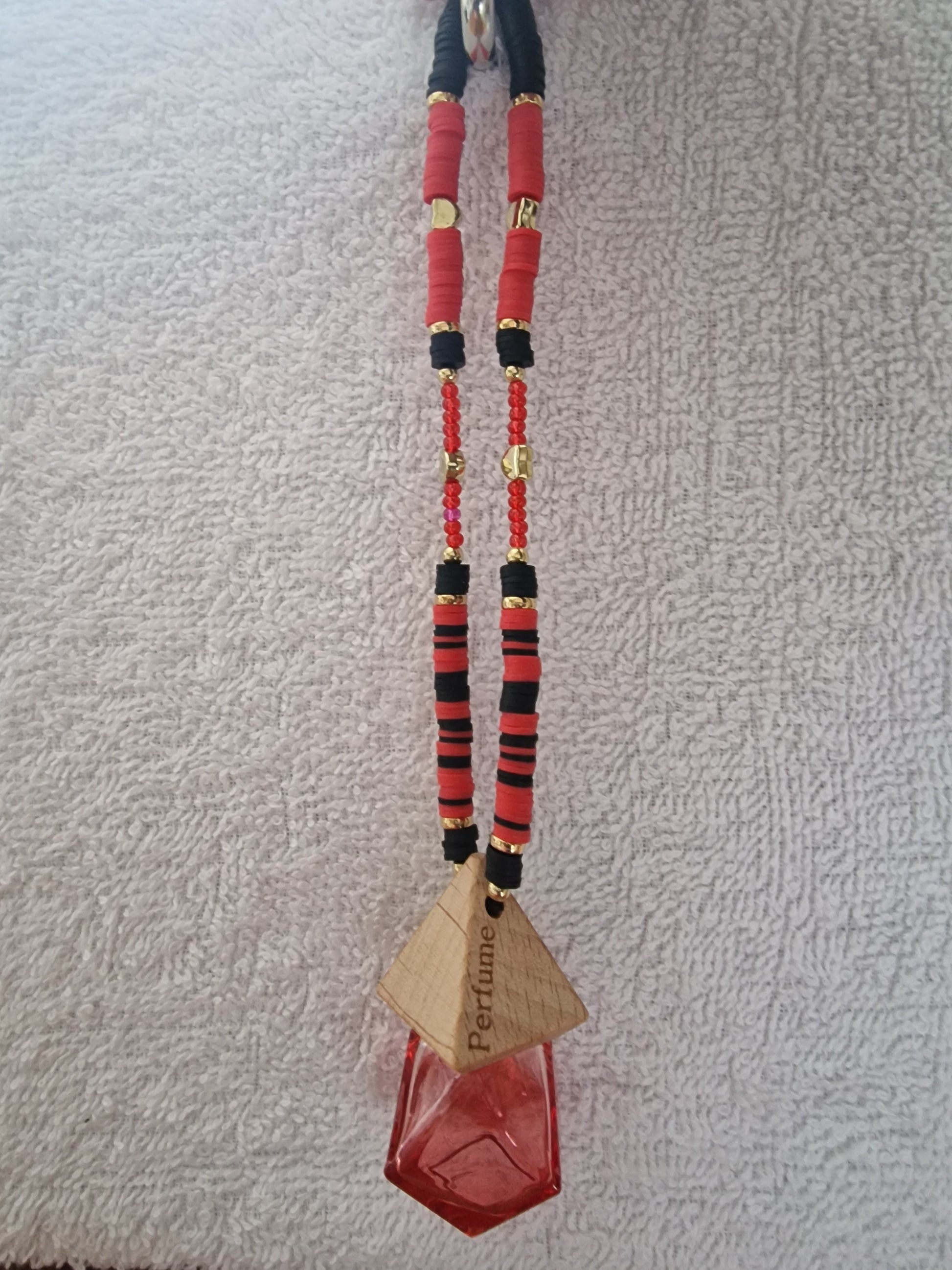 Autoparfumhanger met kralen